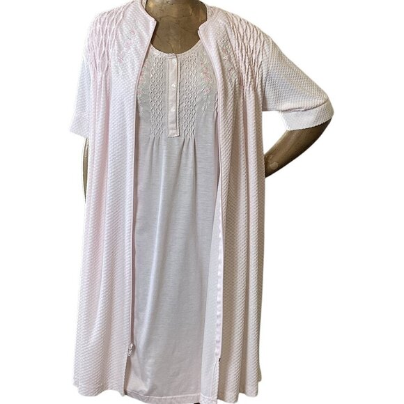Vtg Miss Elaine 2 Piece Nightgown & Robe Set Embroidered Flowers S Pink #326E - Picture 1 of 12